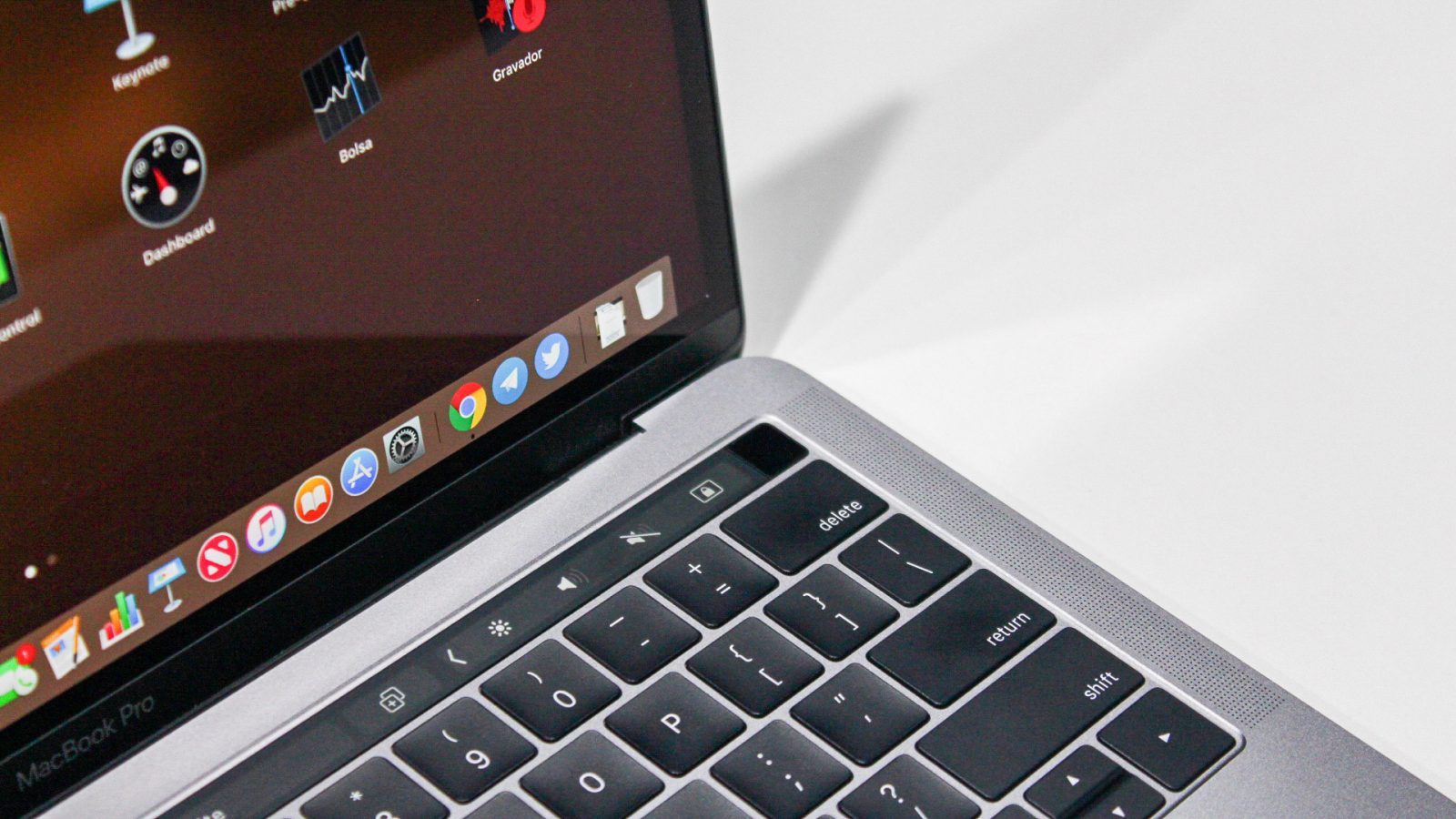 MacBook Pro Touch Bar 2017
